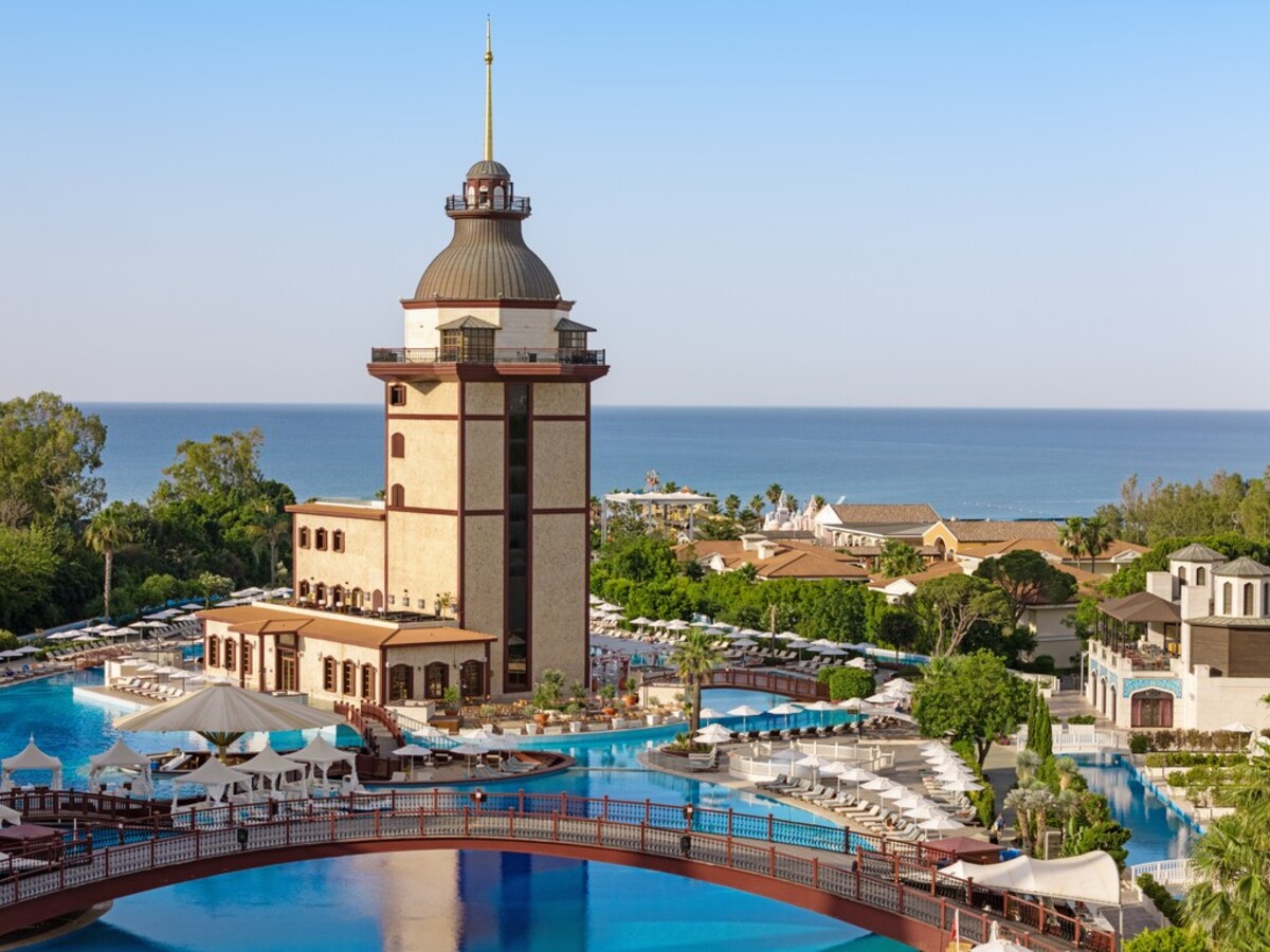 Акция от отеля Mardan Palace – услуги VIP лаунджа в терминале 2 аэропорта Анталии